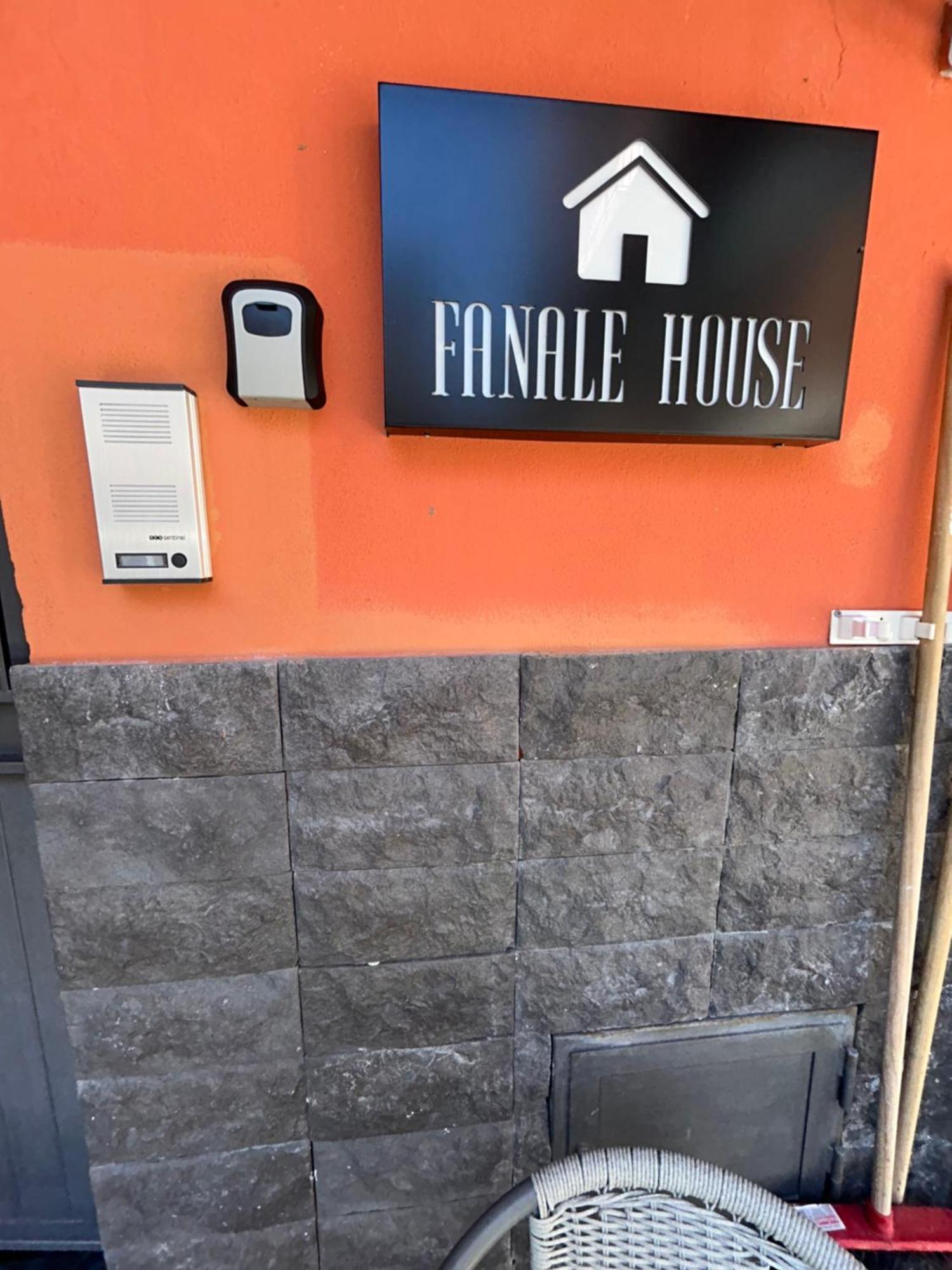 Апартаменти Fanale House Катанія Екстер'єр фото